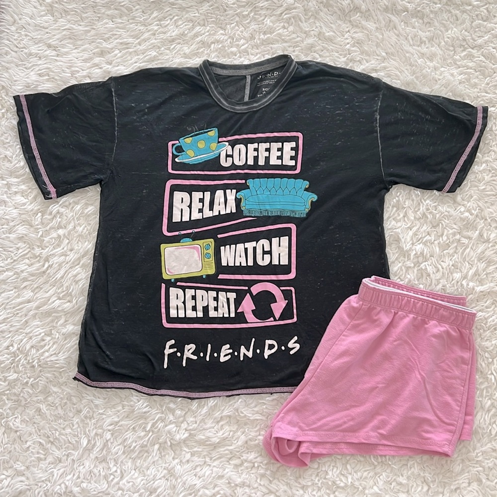 FRIENDS pajama set